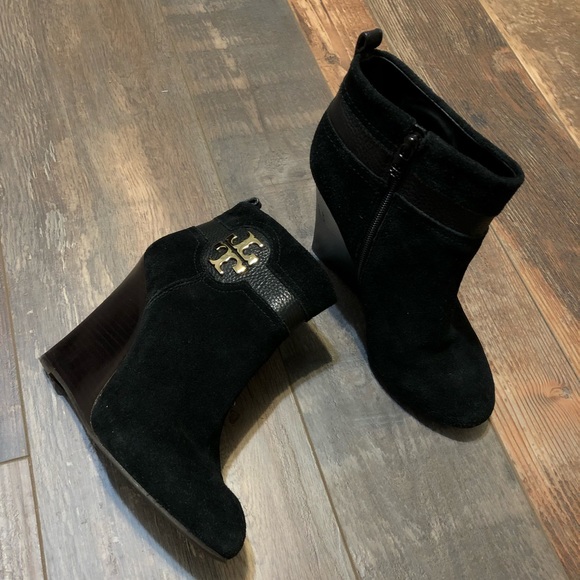Tory Burch Shoes - Tory Burch suede booties